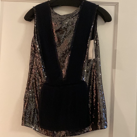 3.1 Phillip Lim Liquid Sequin V Neck Top with pintucked chiffon - Picture 5 of 11